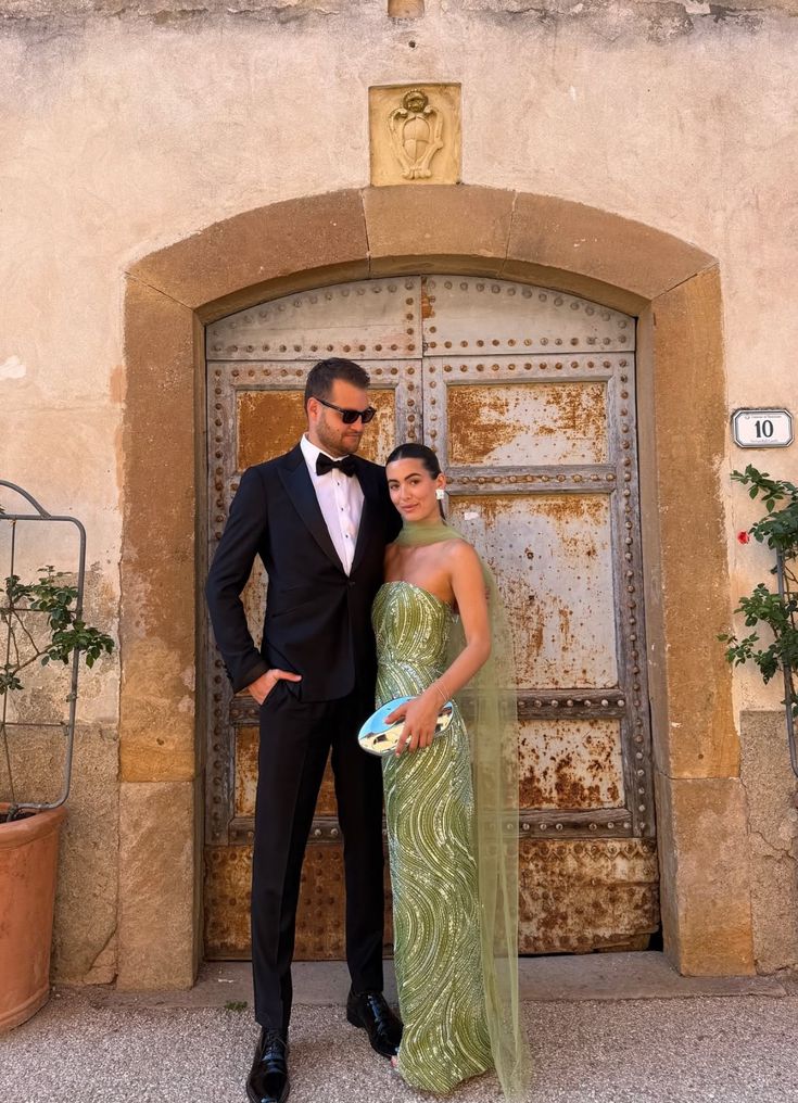 Elegant Green Strapless Sequin Wave Pattern High-Slit Tulle Slim-Fit Long Prom & Evening Dress - View 9 | FashionDia