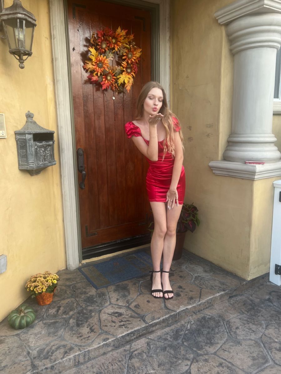 Sweet Red Square Neck Puff Sleeve Slim Hip Satin Birthday Party Homecoming Dress - View 7 | FashionDia