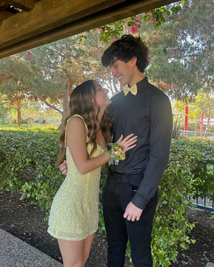 Sweet Light Yellow Sweetheart Neckline Sequin Waist Birthday Party Homecoming Dress