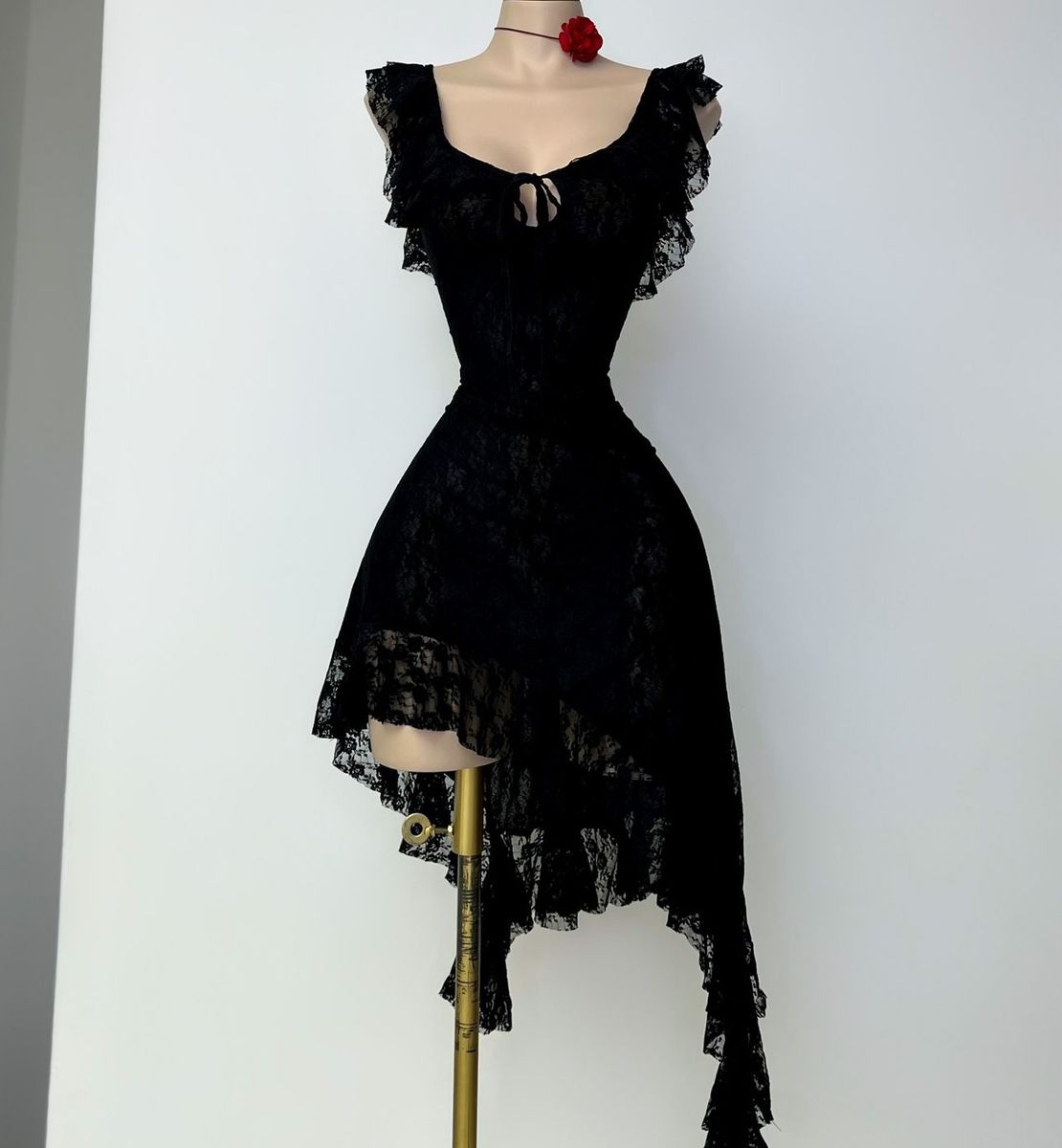 Elegant Black Lace Ruffle Lace Irregular Birthday Party Homecoming Dress