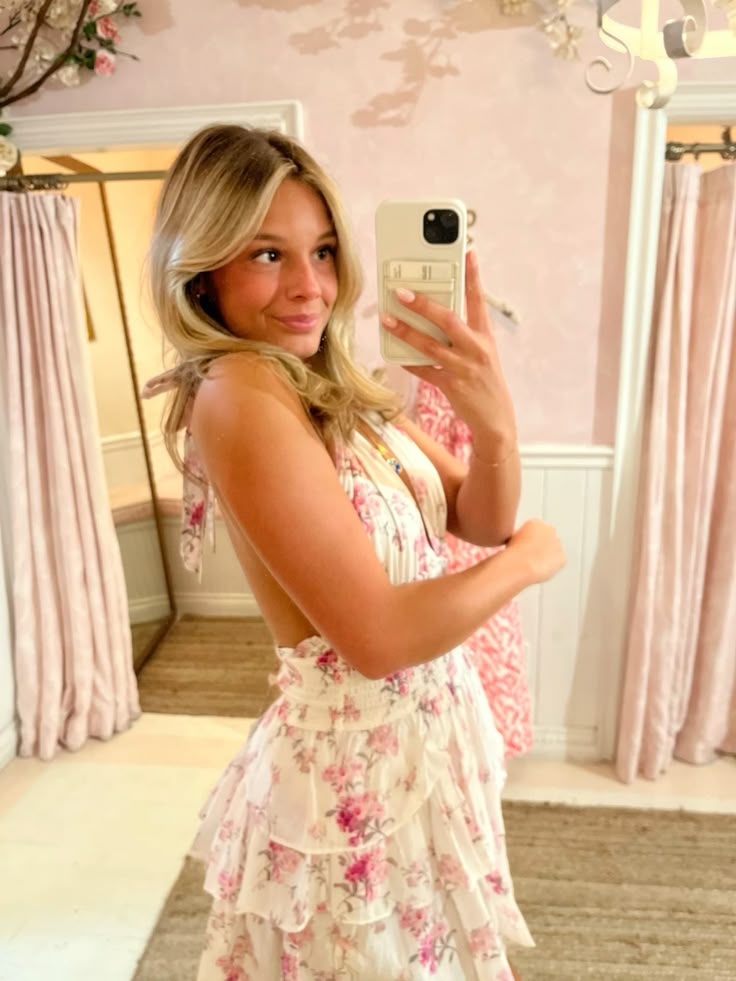 Sweet White Background Pink Floral Halter Neck Deep V-Neck Open Back Multi-layered Ruffled Chiffon A-Line 17th Birthday Homecoming Dress - View 3 | FashionDia