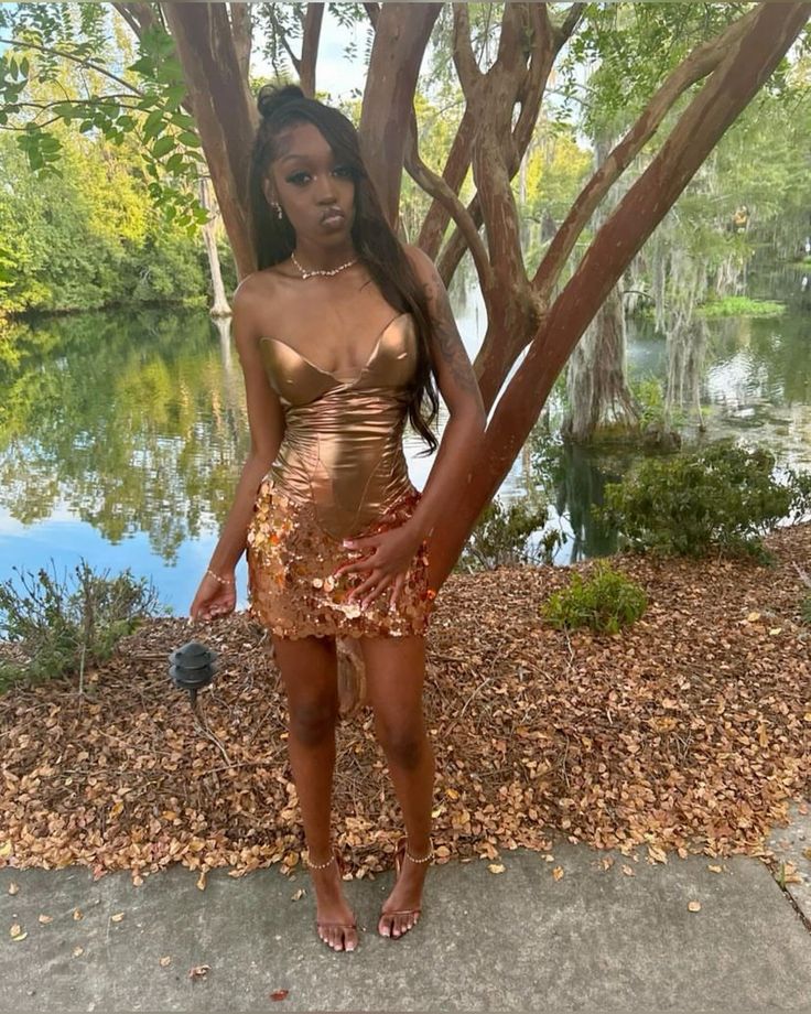 Gorgeous Metallic Gold Slim Fit Hip Sequin Birthday Party Homecoming Dress
