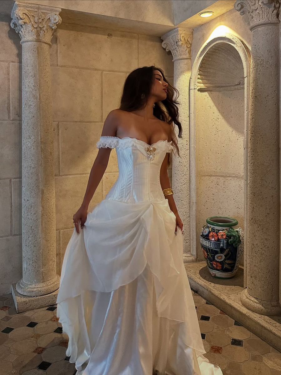 Vintage White Off-the-Shoulder Boned Corset Satin Train Prom Dress Wedding Dress