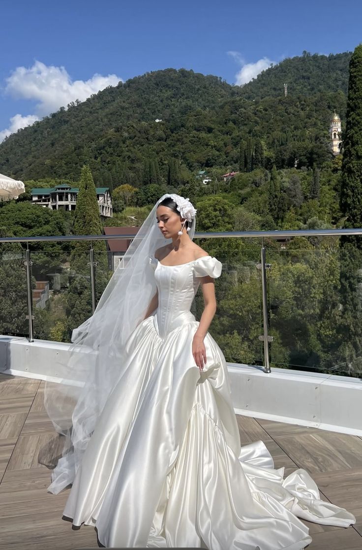 Vintage White Satin Court Train Wedding Dress