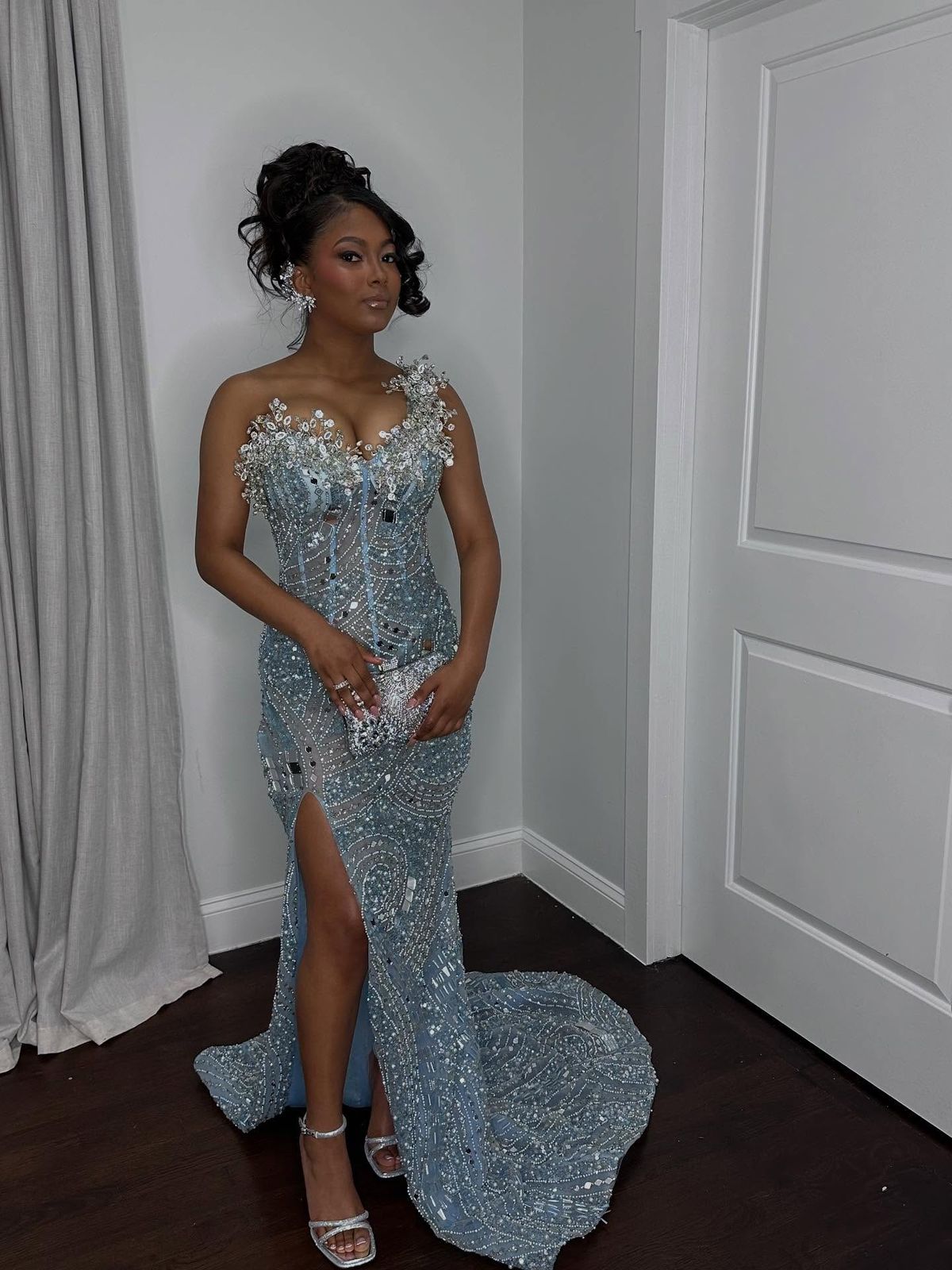 Gorgeous Ice Blue One-Shoulder Crystal Flower High Slit Beaded Tulle Train Prom & Evening Dress - FashionDia