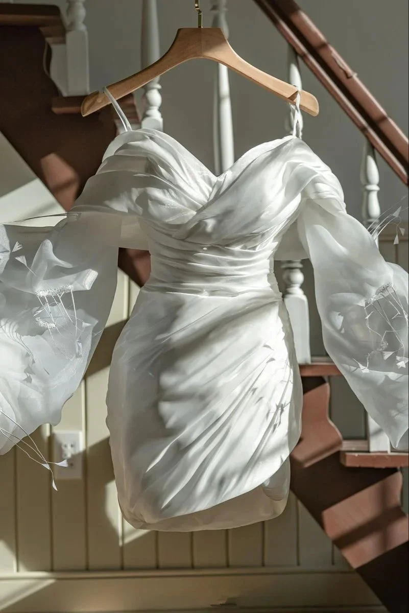 White Long Sleeves Homecoming Dress with Pleated White Graduation Dress (ZD12008)