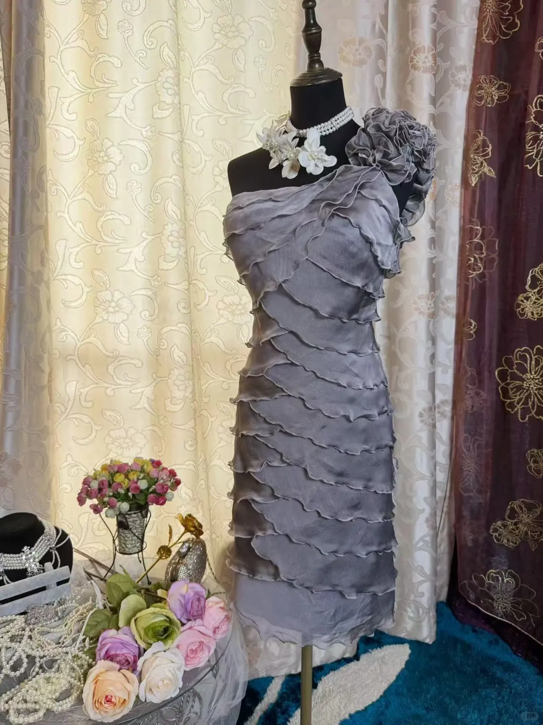 Vintage One-Shoulder Gray Chiffon Sheath Cocktail Dress Formal Graduation Homecoming Dress - View 2 | FashionDia
