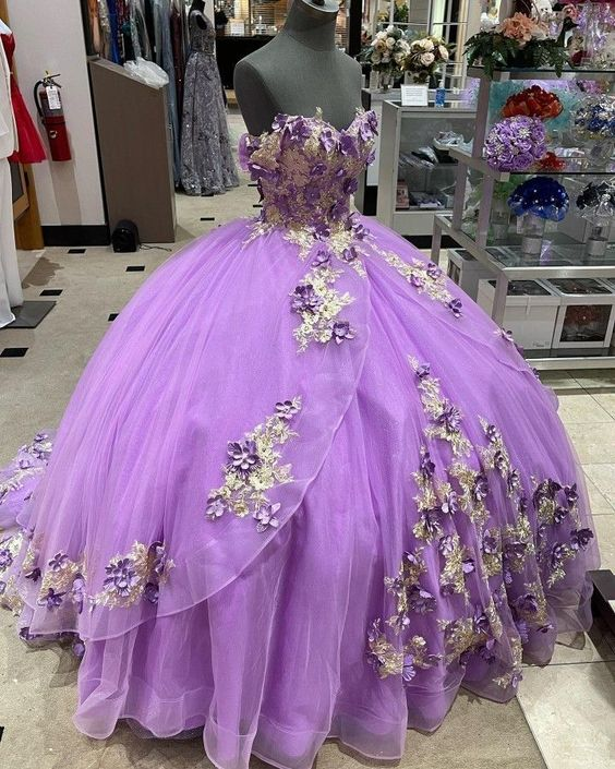 Lilac Puffy Ball Gown Quinceanera Dresses Off The Shoulder Champagne Applique Pearls 3D Flowers Sweet 16 Girls