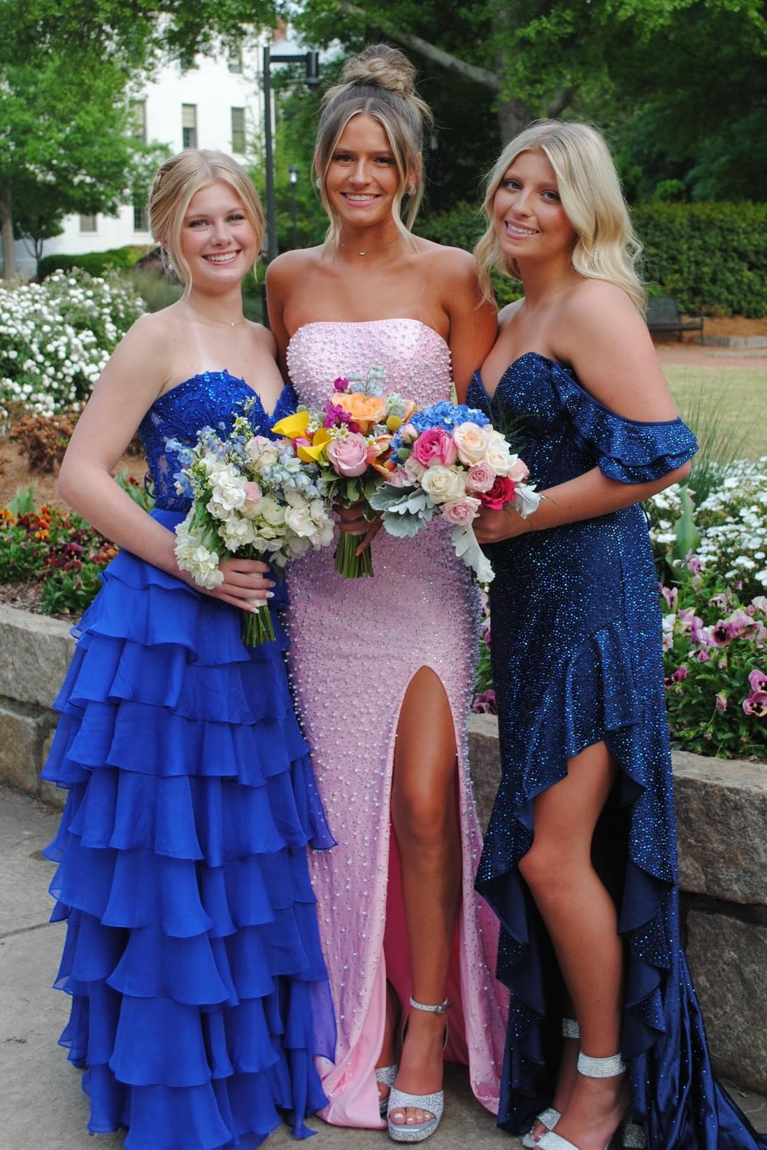 Stunning Mermaid Strapless Black Long Prom Dress with Pearls