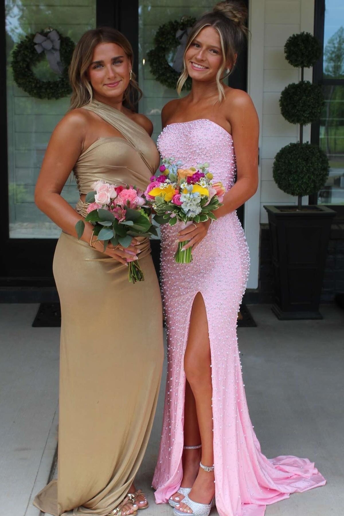 Stunning Mermaid Strapless Black Long Prom Dress with Pearls