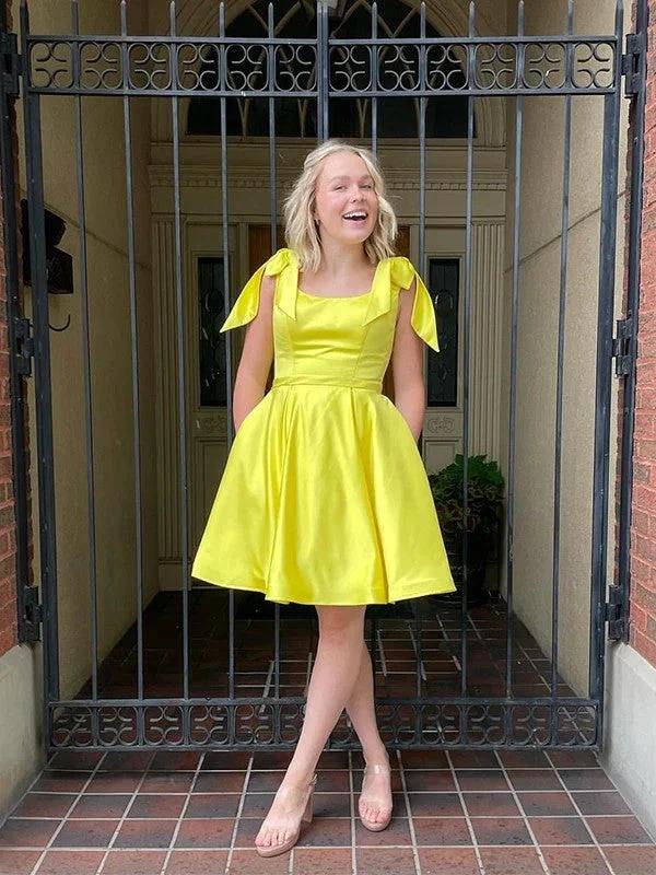Satin Yellow Homecoming Dress Knee-Length Dresses (ZD11664)
