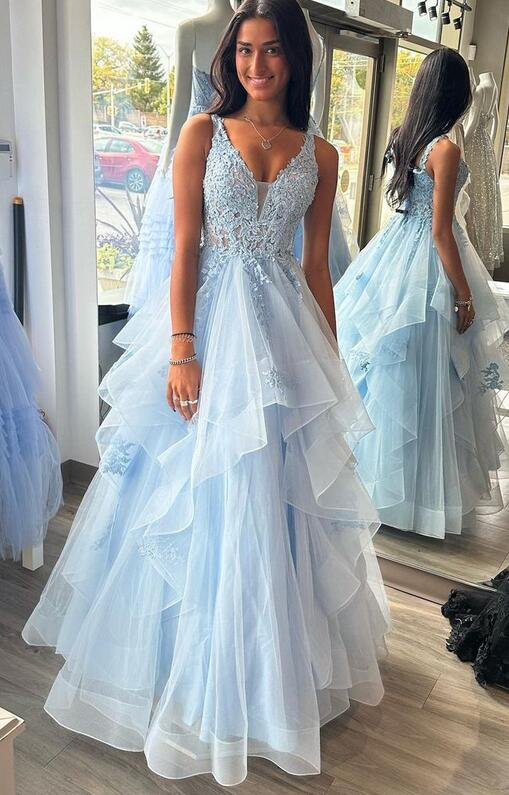 V-neck Tulle Ball Gown Long Prom Dress with Lace Bodice - FashionDia