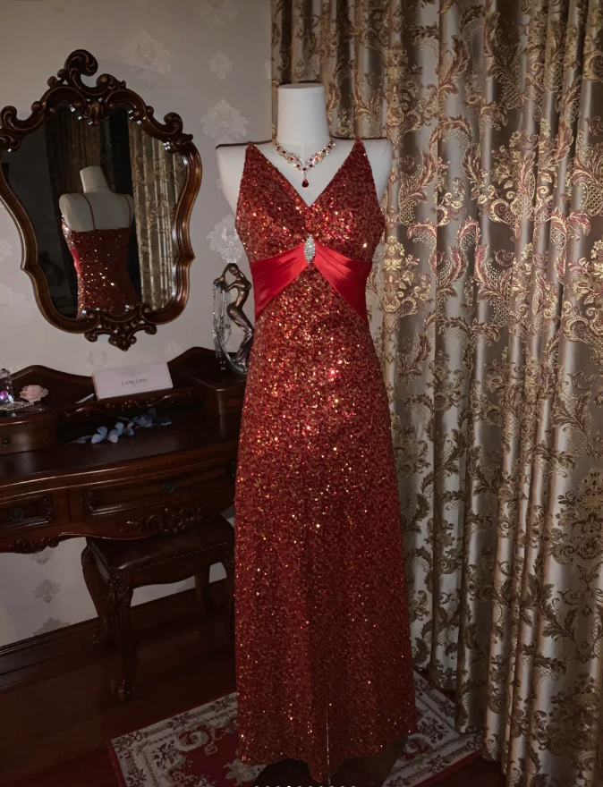 Vintage Red V-Neck Sequin Beaded Mermaid Party Dress Long Evening Gown - View 4 | FashionDia