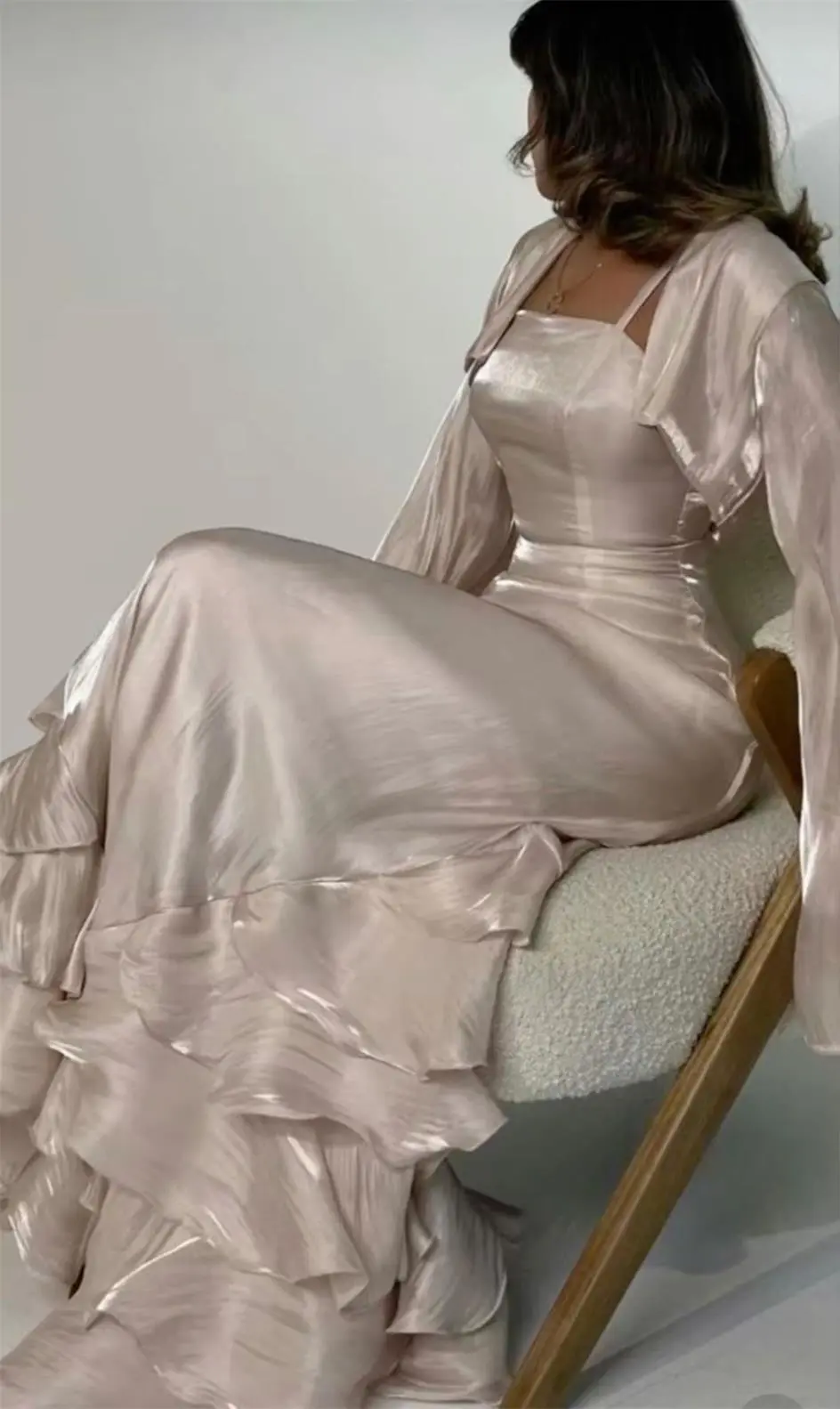Vintage Prom Dresses with Pleated Ruffles Floor Length Evening Gown Y4595 - View 2 | VelvetHem