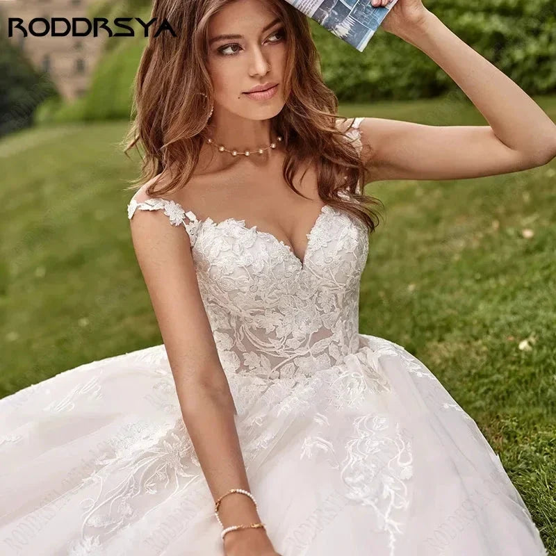 Beach Cap Sleeves Wedding Dresses Illusion Lace Buttons Back Bridal Gown Women Appliques Tulle vestidos de novia playa (ZD13407)