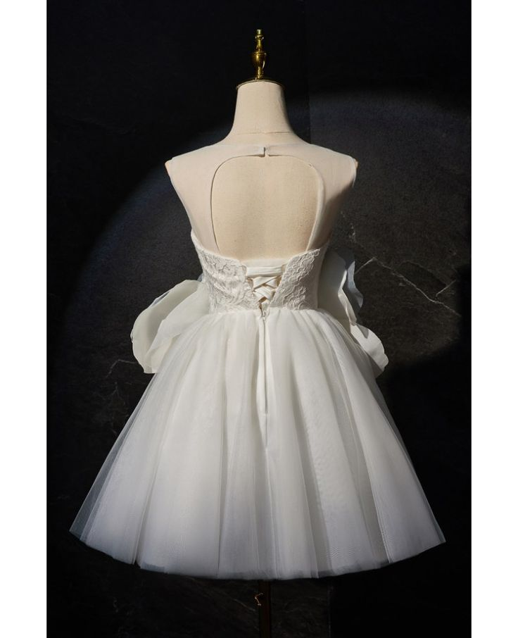 Elegant White Sweetheart Tulle Short Homecoming Dress Formal Birthday Outfits With Flowers - View 3 | FashionDia
