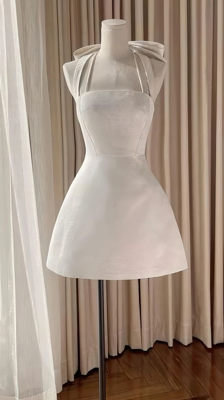 Elegant Halter A-Line Short Prom Dress Formal 8th Grade Homecoming Dress - View 2 | FashionDia