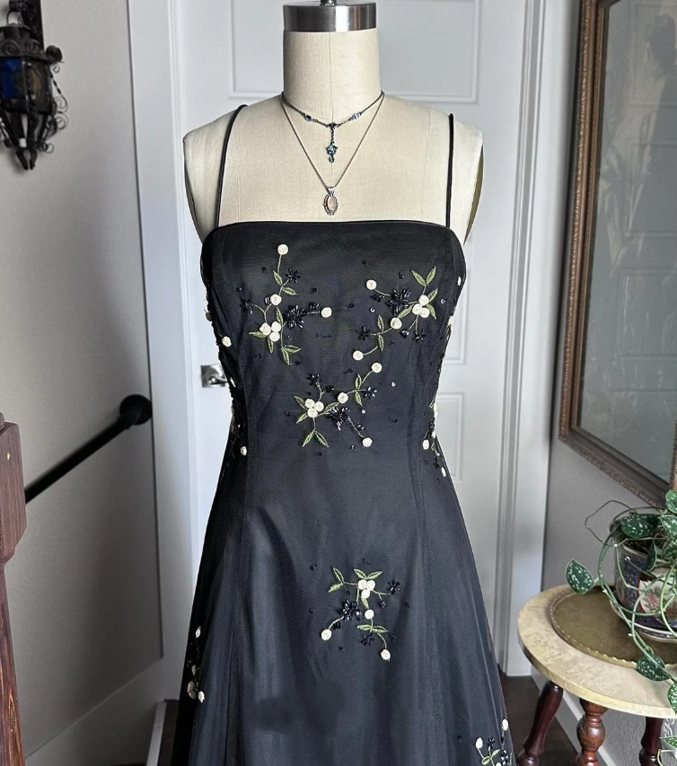 Chic Spaghetti Straps Black Satin Tulle Beaded A Line Birthday Prom Dress Long Party Dress
