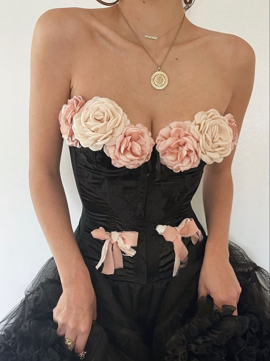 Pretty 3D Flowers Black Strapless Satin Tulle Short Graduation Homecoming Dress Formal 21st Birthday Outfits - FashionDia
