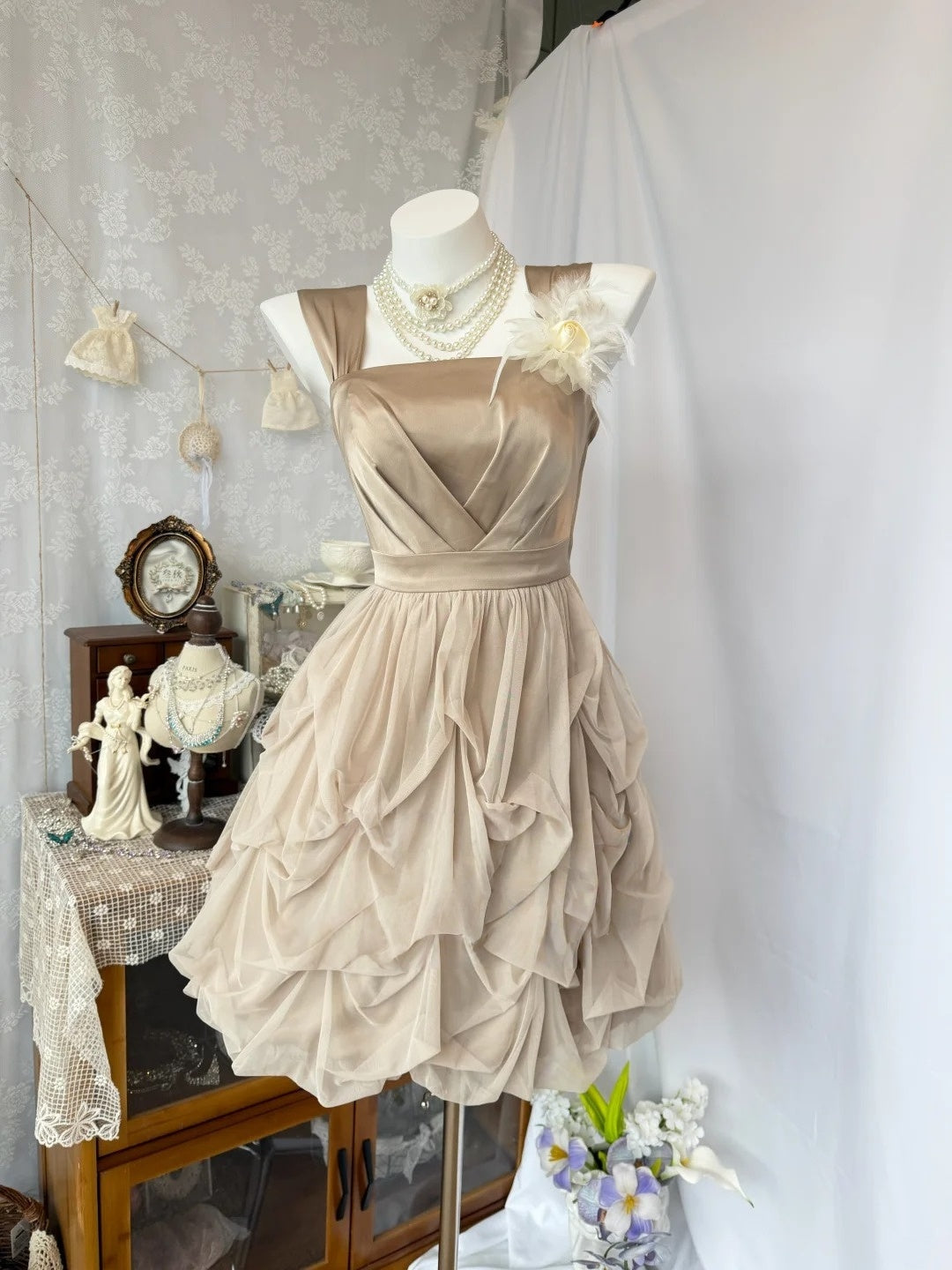 Retro A-Line Khaki Short Chiffon Homecoming Dress