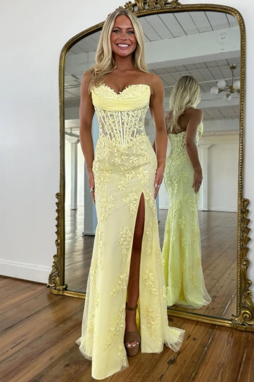 Charming Mermaid Sweetheart Yellow Corset Prom Dress with Appliques - FashionDia
