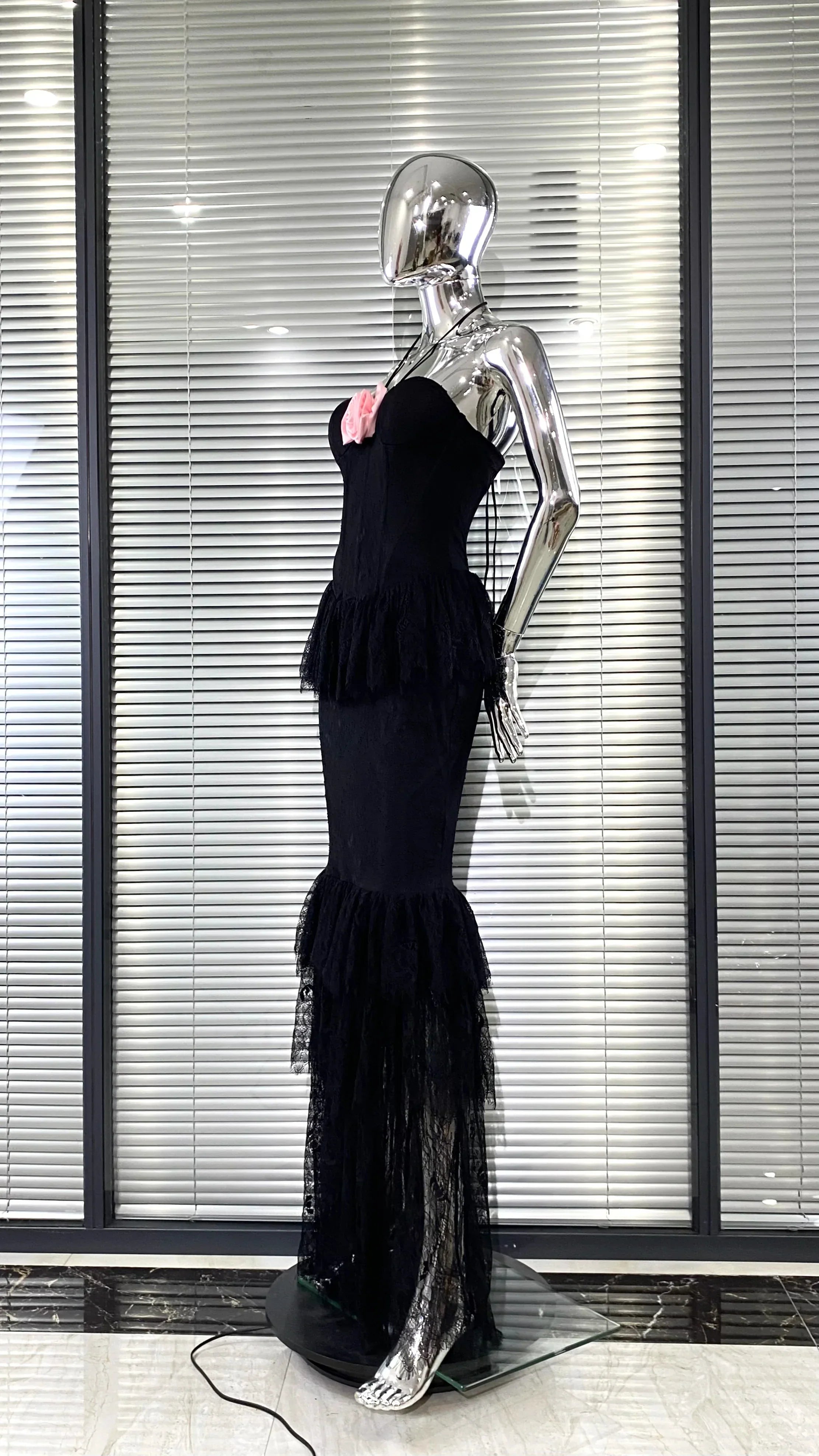 Pink Flowers Halter Sleeveless Black Lace Ankle Length Dress Celebrity Birthday Party Evening Dress Woman Voaction Outfit