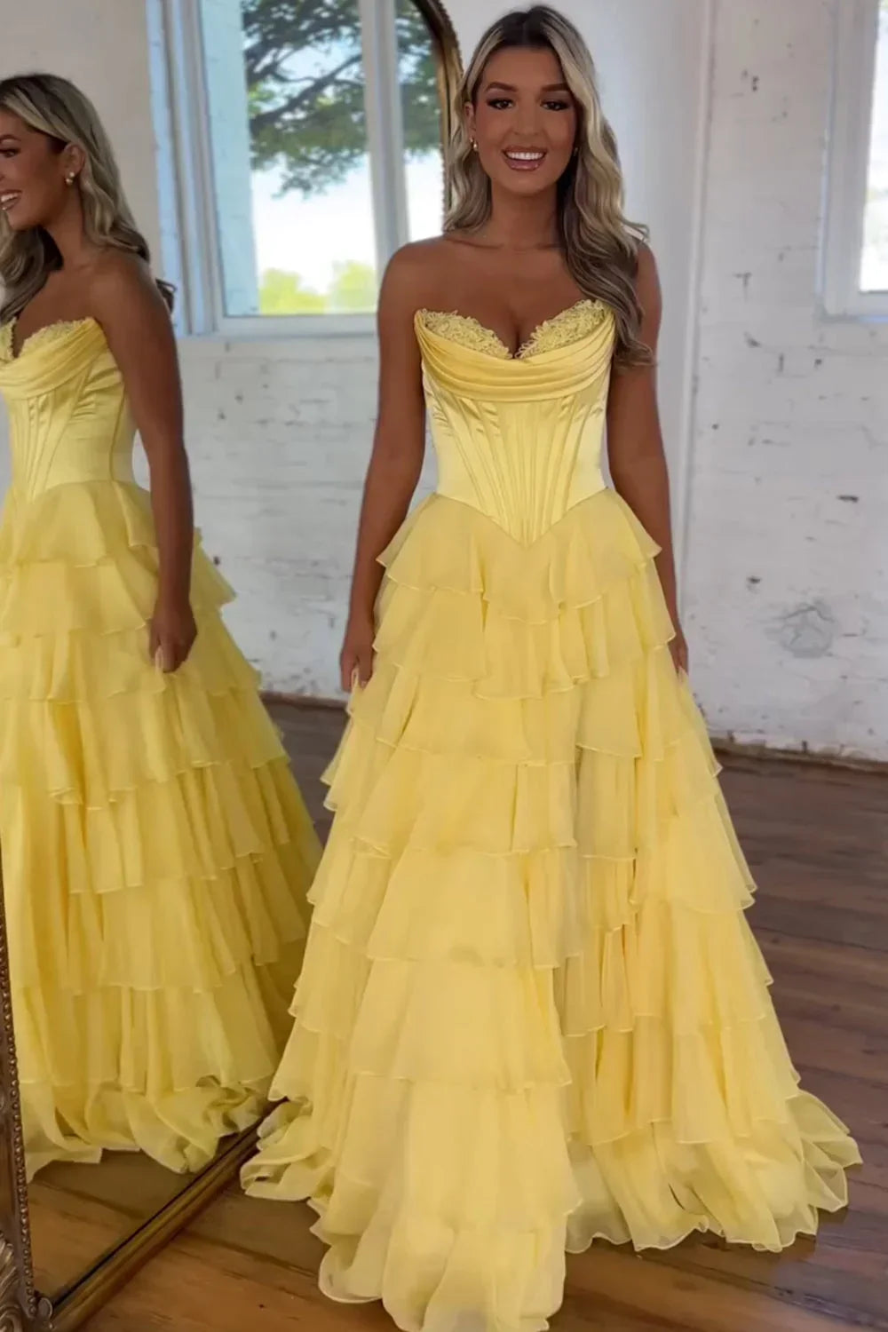 Cathy Strapless Tiered Ruffles A-line Prom Dress A-line Side Split vestidos de noiva Customized Zip Back Chiffon Evening Gown - View 4 | VelvetHem