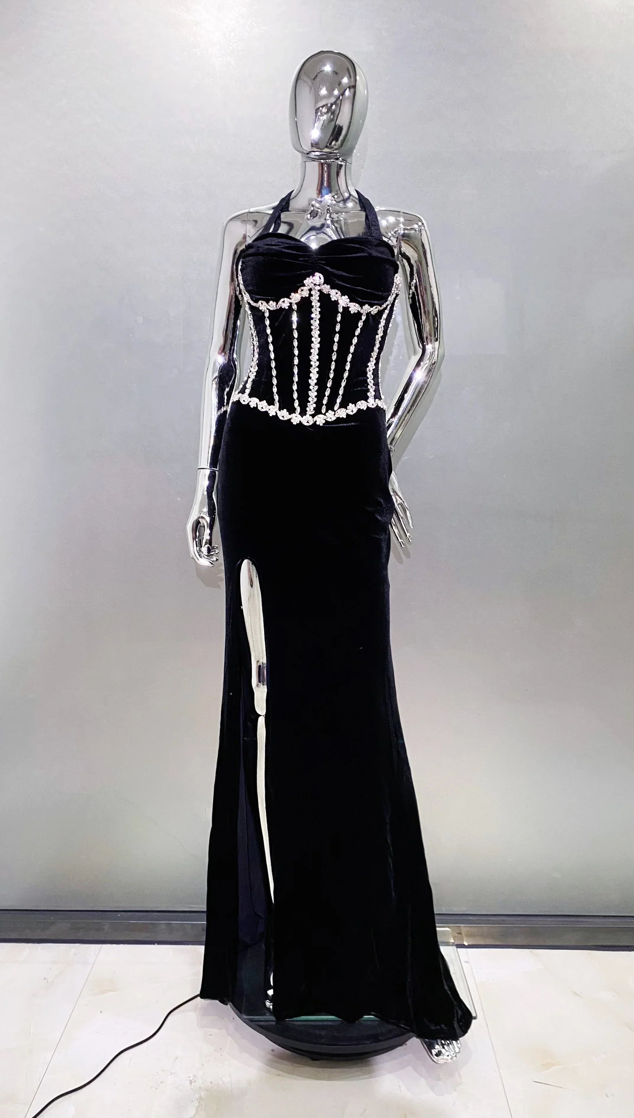 Luxury Shining Diamond Halter Black Velvet floor Lenght Evening Dress Celebrity Birthday Party Outfit Performance Costume black