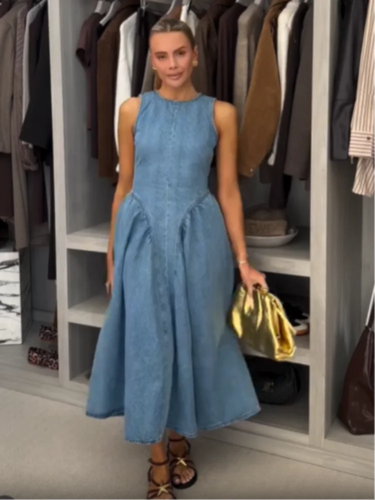 Denim Slim O-Neck Sleeveless High Waist Pleated Work Dress - VelvetHem