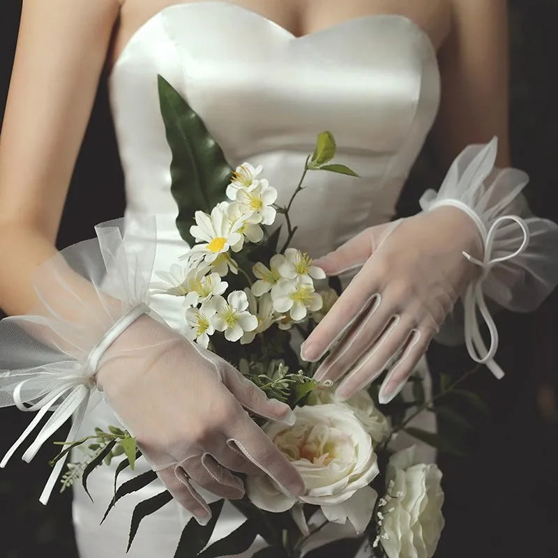 Lace Short Bridal Gloves White Wristband Wedding Glove For Women Girl Party Evening Dress Jewelry Brides Accessories