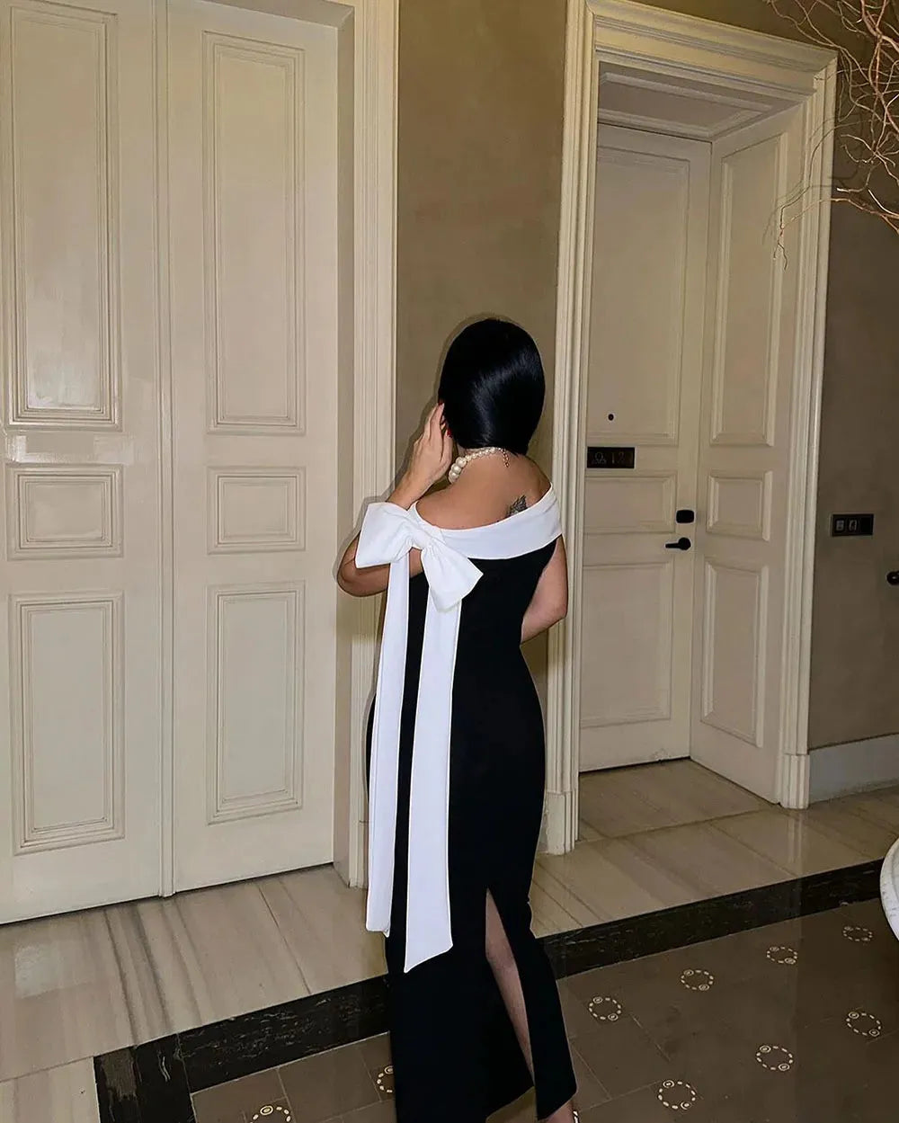 Saudi Evening Dresses Mermaid Prom Dresses Black Simple Gala Dress With Bow Split Formal Occasion Gown