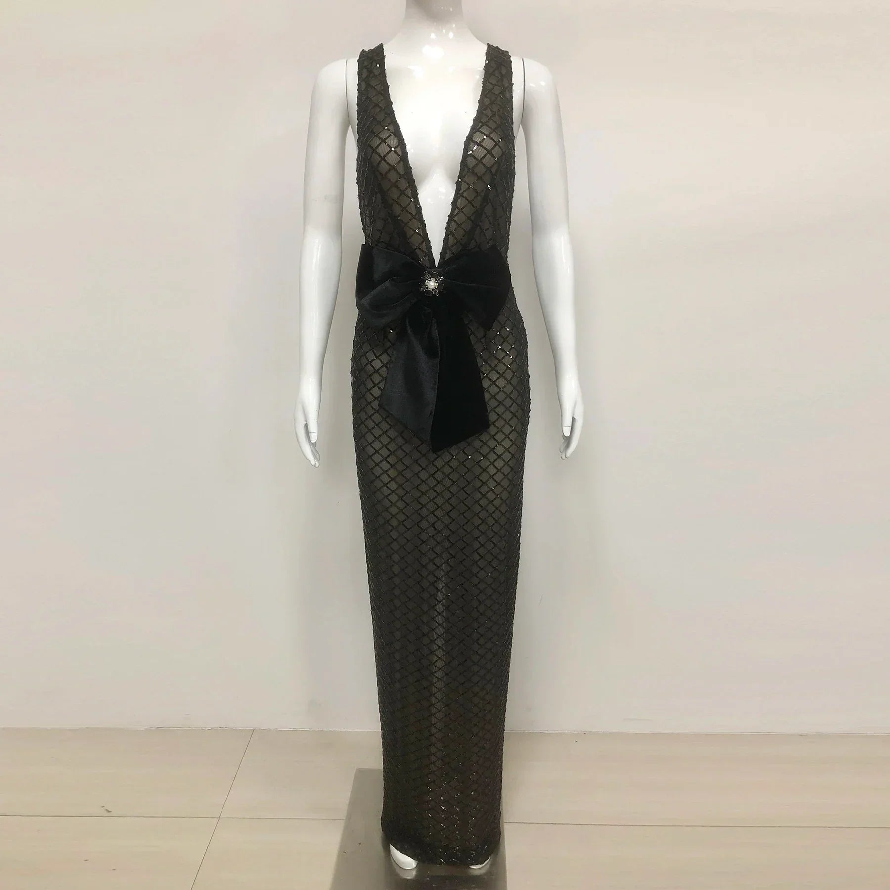 Black Bows Shining Sequin Sexy V-Neck Sleeveless Mesh See Through Long Dress Fashion Woman Evening Dress Celebrity Party Outfit