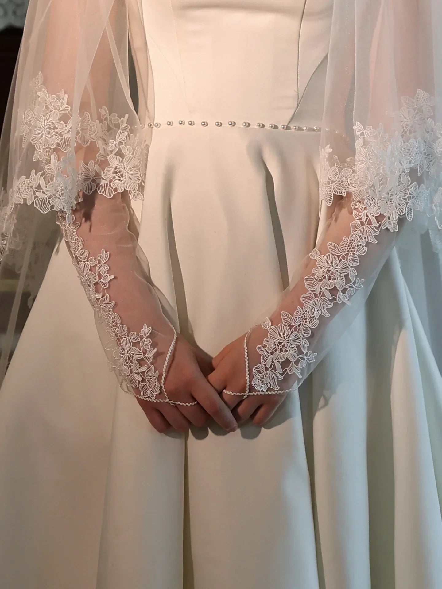 Short Bridal Gloves Flower Pearl Wedding Glove For Women Girl Party Evening Dress Jewelry Brides Accessories b