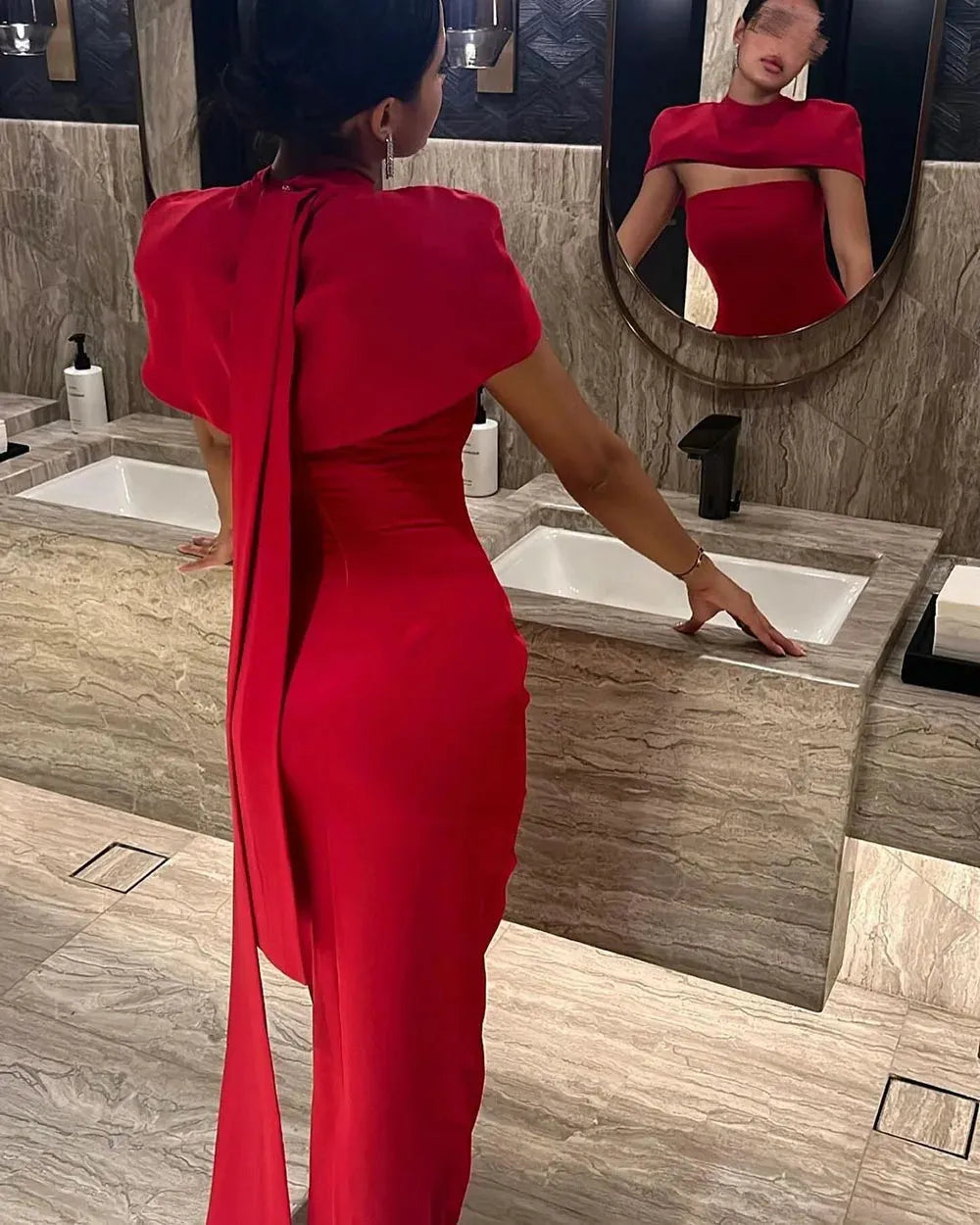 Red Crepe Arabic Evening Dresses For Women Special Occasion Dress Cap Sleeves High Neck Formal Night Club Party Gown