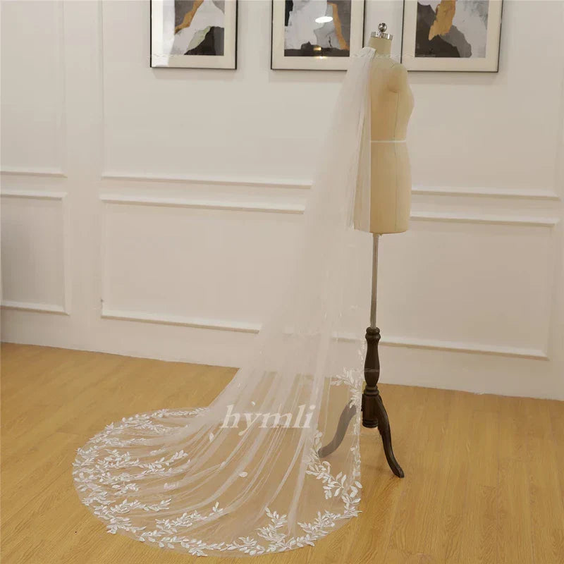1 Tier Cathedral / Chapel Length Bridal Veil Leaf Lace Wedding Veil Metal Comb