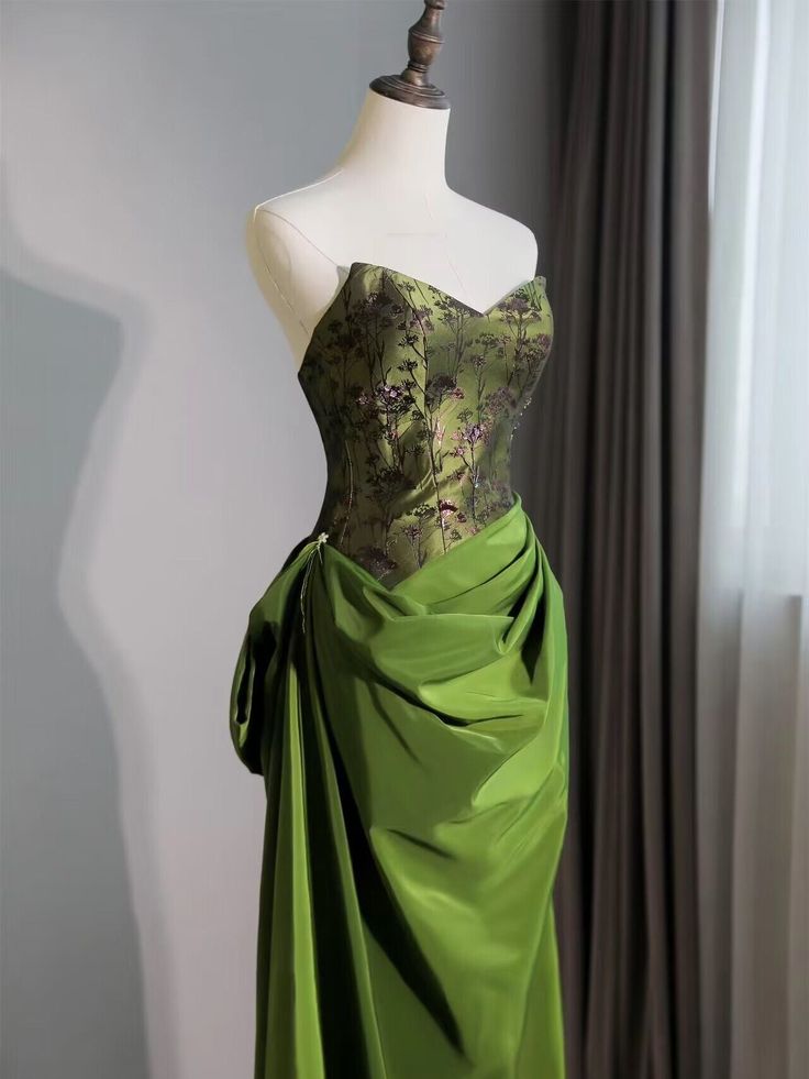 Sexy Green Sweetheart Embroidery Sheath Column Prom Dress - View 2 | FashionDia