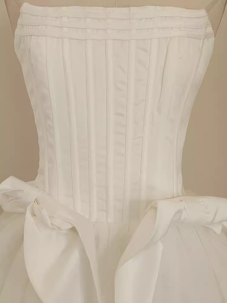 Cute A-Line Strapless White Travel Vacation Dresses Short Satin Birthday Dress - View 4 | FashionDia