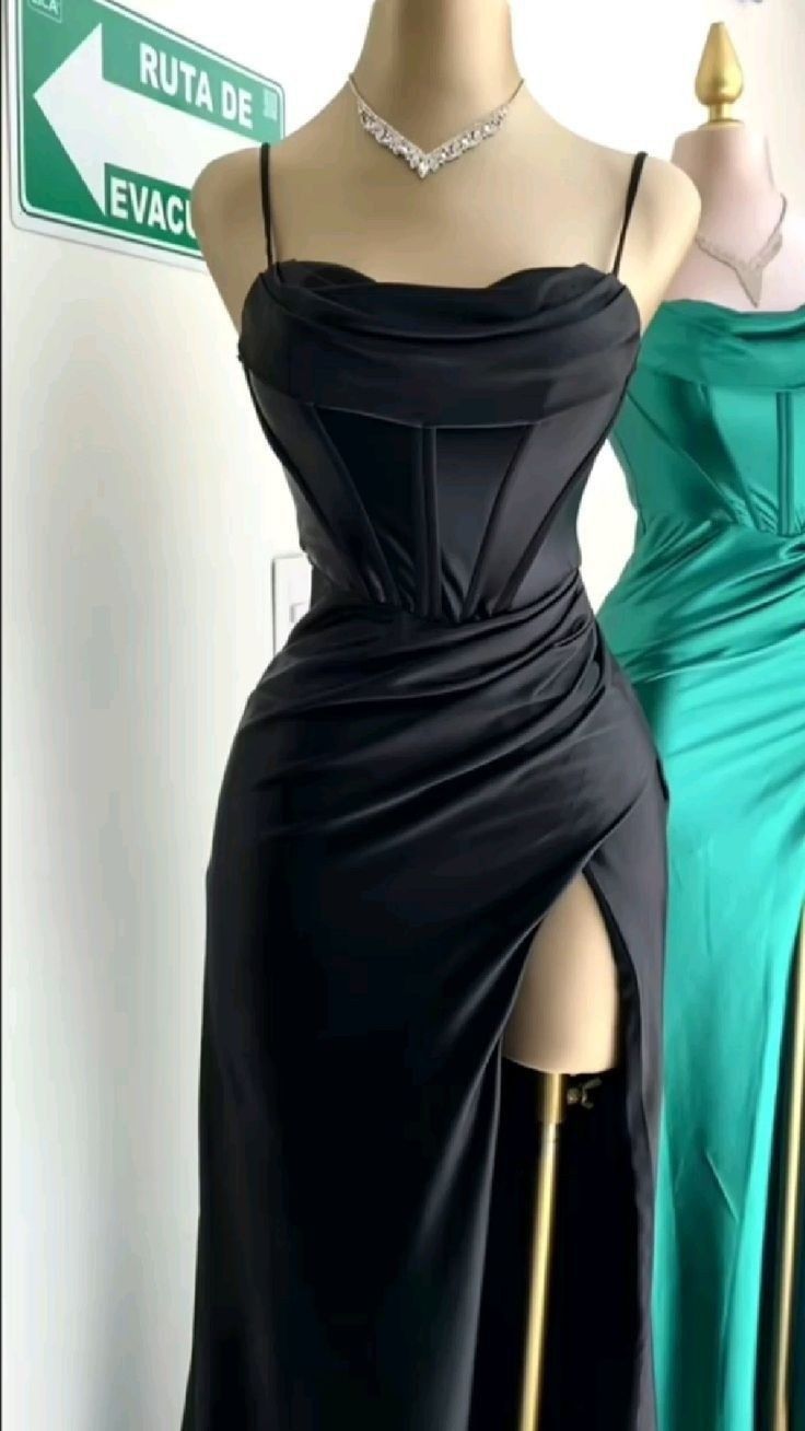 Sexy Mermaid Spaghetti Straps Black Long Evening Dress Backless Prom Dresses - View 4 | FashionDia