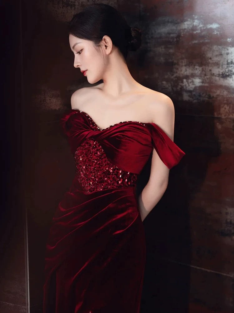 Sexy Sheath Off-the-Shoulder Burgundy Velvet Floor-Length Evening & Prom Dress - View 4 | FashionDia