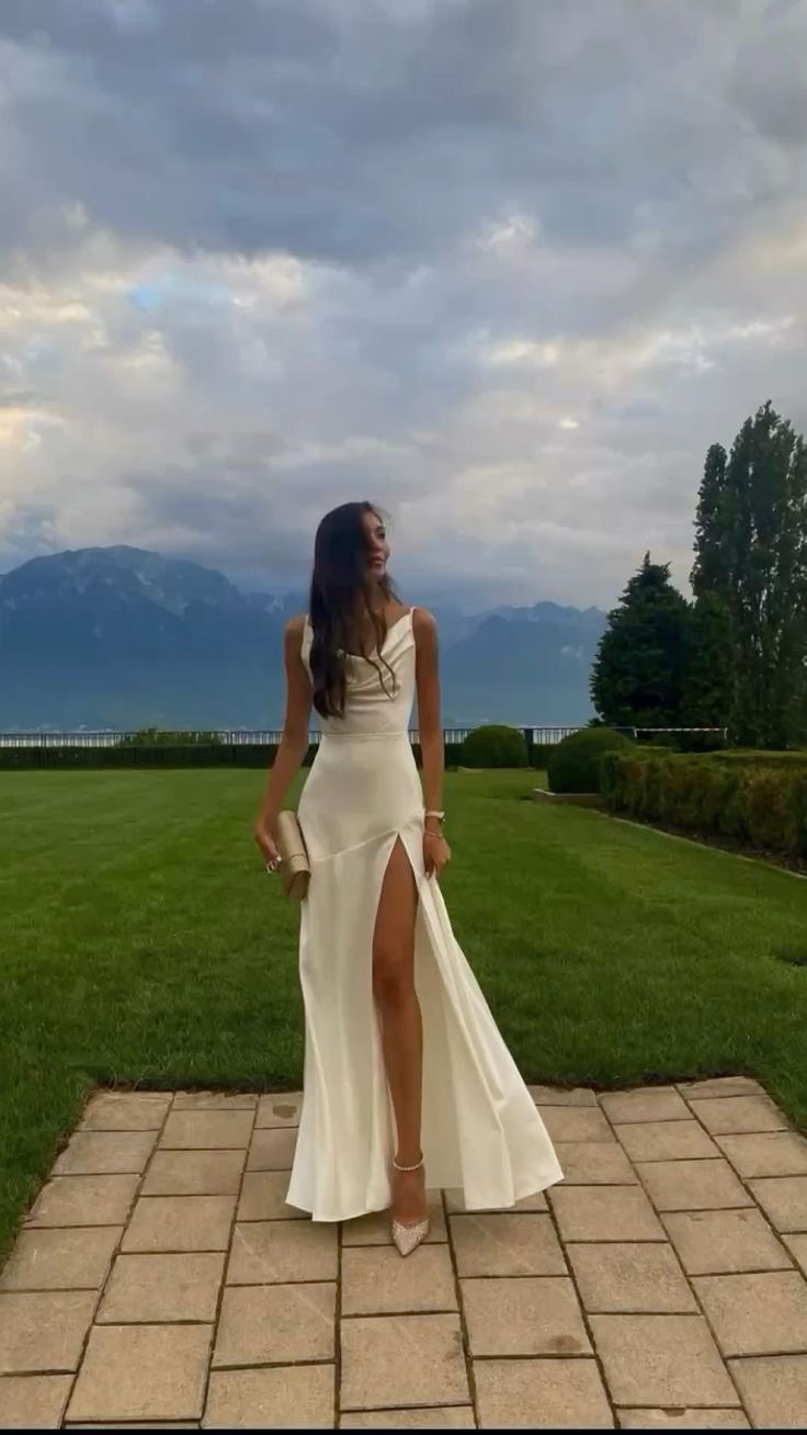 Gorgeous Mermaid Spaghetti Straps Floor-Length White Slit Evening & Prom Dress - FashionDia