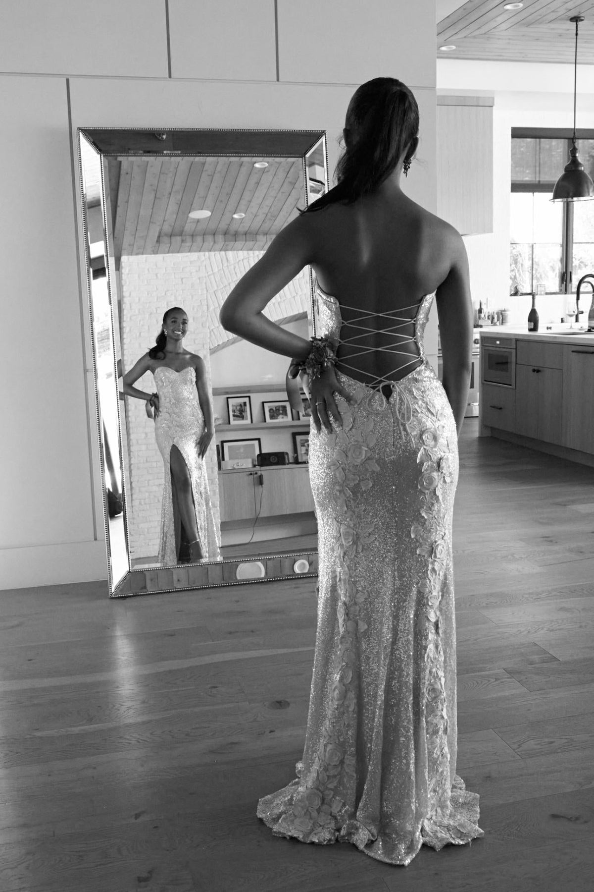Classy Mermaid Sweetheart Lilac Sequin Slit Long Evening & Prom Dress - View 4 | FashionDia