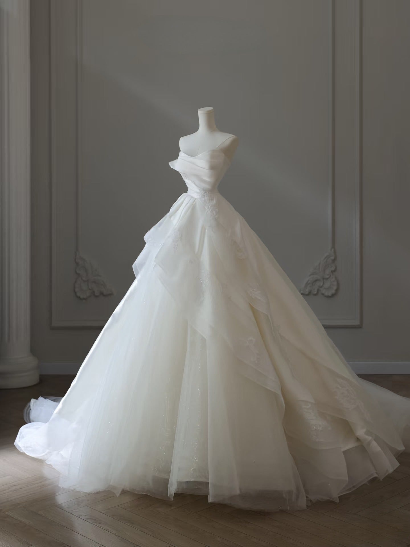 Timeless Ball Gown Strapless Satin Ivory Long Wedding Dress Bridal Dresses
