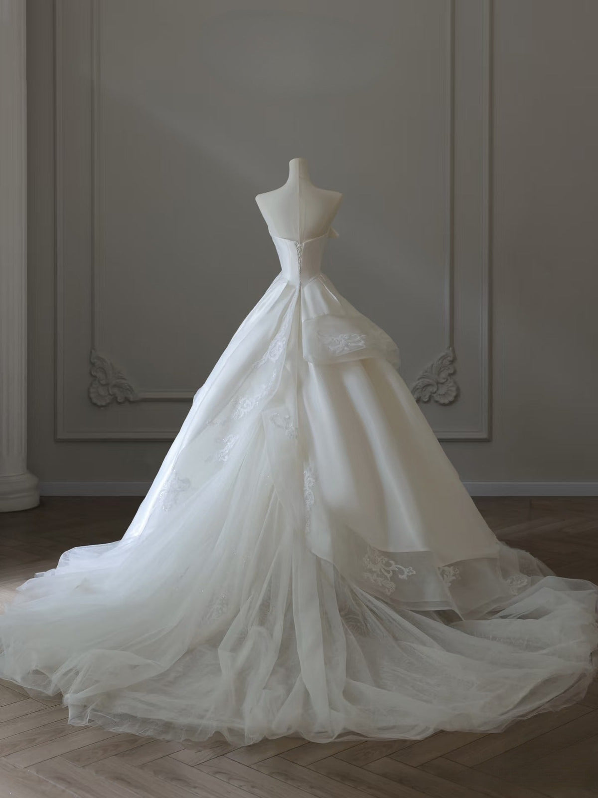 Timeless Ball Gown Sweetheart Sequin Ivory Long Wedding Dress
