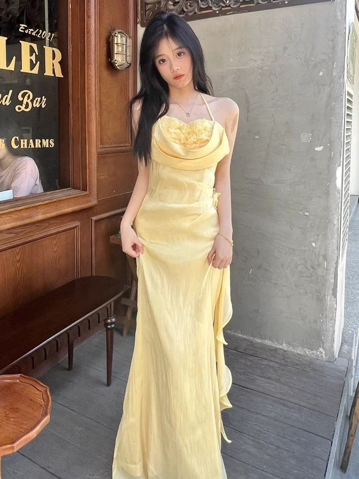 Vintage Yellow Halter Neck Floral Prom Gown Fairy Princess Prom Dress - View 4 | FashionDia