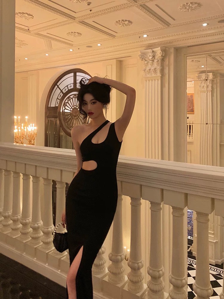 Sexy Sheath One-Shoulder Straps Black Slit Long Prom Dresses Birthday Outfits - View 2 | FashionDia
