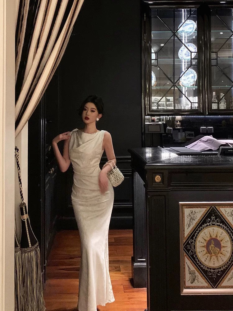 French Mermaid Jewel Sleeveless White Satin Prom Dresses Birthday Outfits - View 4 | FashionDia
