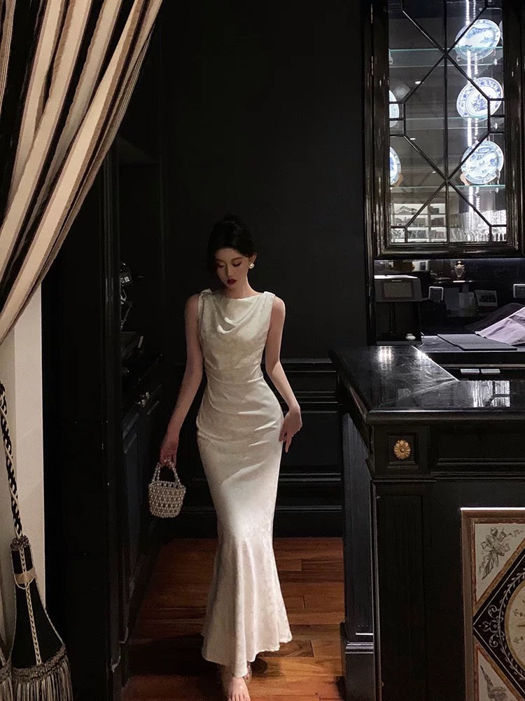 French Mermaid Jewel Sleeveless White Satin Prom Dresses Birthday Outfits - View 5 | FashionDia