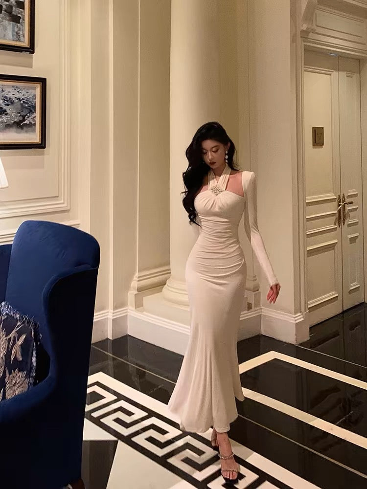 Stunning Sheath Halter Long Sleeves White Date Night Dress Ruffles Prom Dresses Birthday Outfit - FashionDia