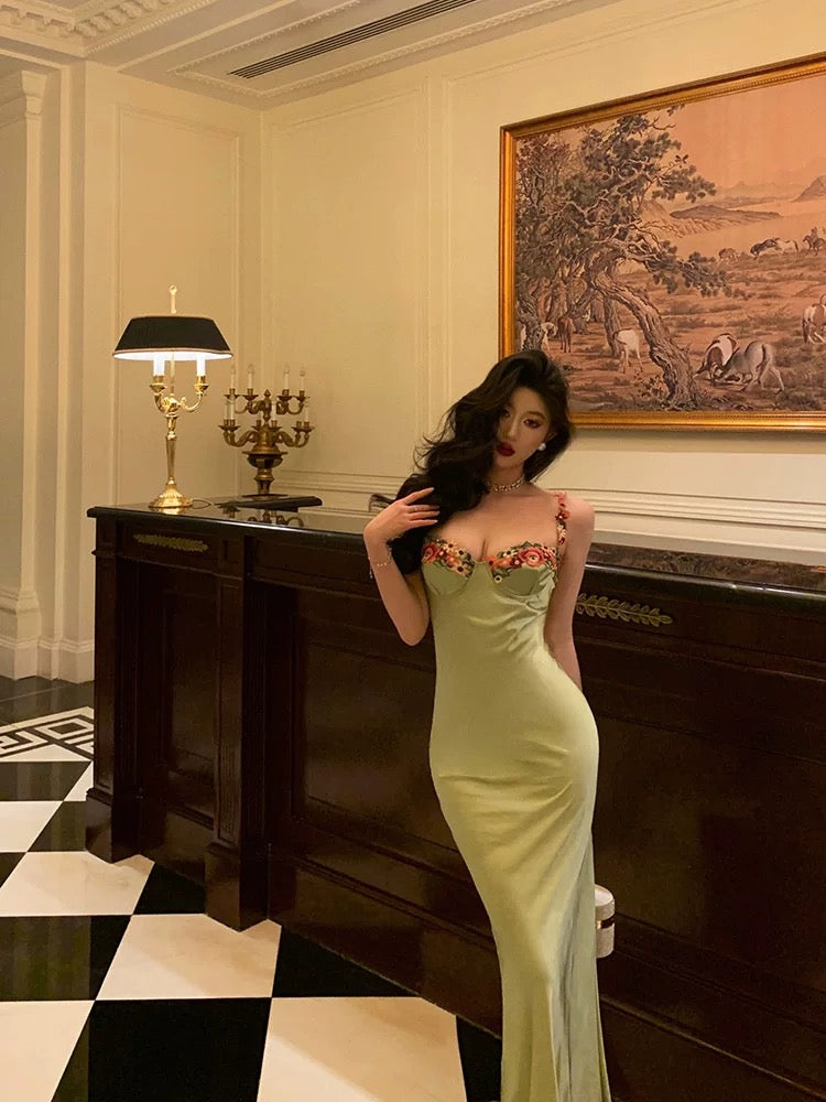 Classy Sheath Spaghetti Straps Green Long Prom Dresses Birthday Outfits Evening Gown - View 3 | FashionDia