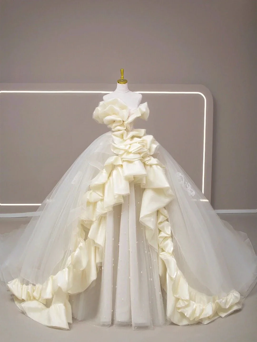 Chic Tulle Puffy Wedding Dress Bridal Dress Y2745 by simplepromdress